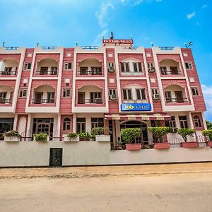 Fabhotel Raj Laxmi Palace